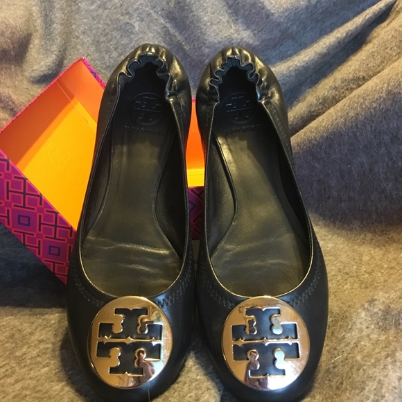 Tory Burch Shoes - Tory Burch Black Reva Flat Black Size 9